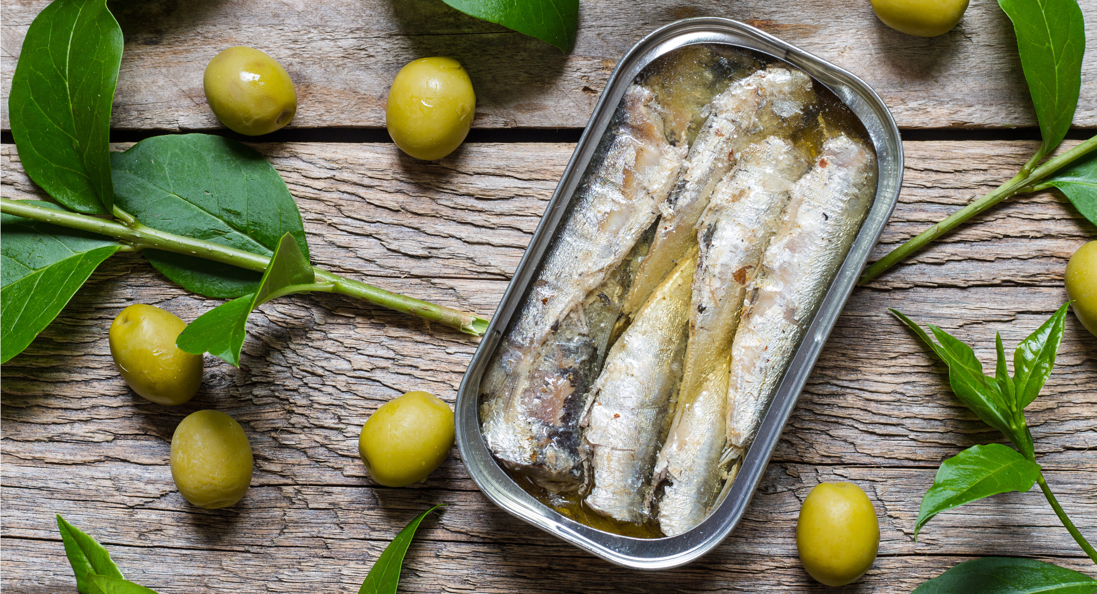 Соленые огурцы при диабете можно. Сардины в оливковом масле. Сардина в оливковом масле консерва. Марокканские сардины в оливковом масле. Рыба и оливковое масло.